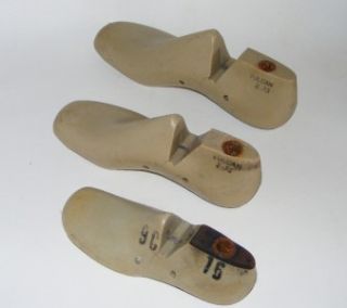 Vulcan Cobblers Shoe Molds Hard Composite Resin Form   Adult & Child