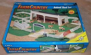 Animal Shed Set 4232 1993 Rare Ertl Farm Country 1 64 HO scale UPC