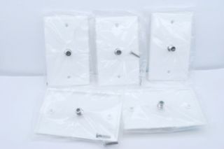 New White Coaxial Wall Plate Single Outlet F Connect