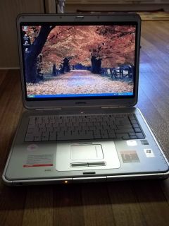 Compaq Presario R3000 Laptop in excellent condition, with Working