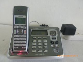 Uniden DECT2085 3 DECT 6.0 Cordless Phone w/ Digital Answering System