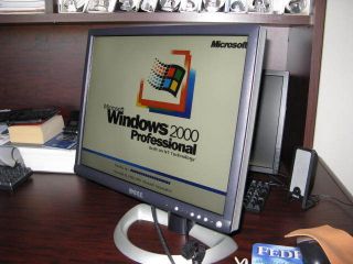 18 Dell LCD Flat Screen Desktop Computer Monitor
