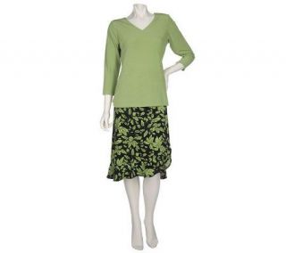 Citiknits Solid Surplice 3/4 Sleeve Top & Floral Print Ruffle Skirt 