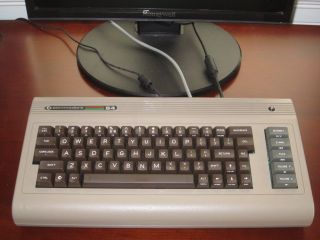  Commodore 64 Computer Model C64X Deluxe
