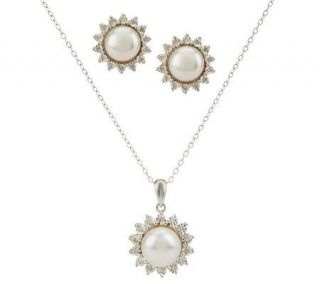 Cultured Pearl & 1/10 ct tw Diamond Sterlin Pendant & Earring Set 