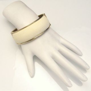 Sarah Coventry Vintage Bangle Bracelet Wide Hinged Cuff Beige White