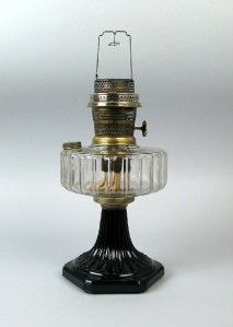 ALADDIN CORINTHIAN 1935   1936 MODEL B   104 KEROSENE TABLE LAMP