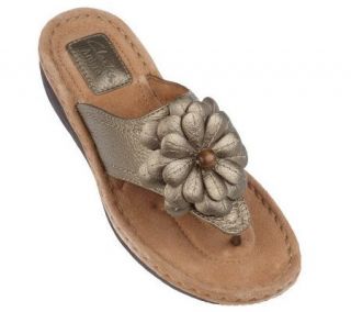 Clarks Artisan Latin Cha Cha Leather Flower Detail Thong Sandals