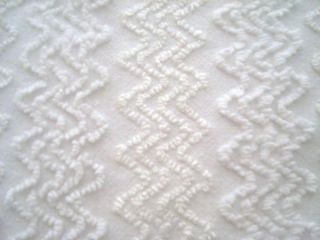 SCG 30x20 White Zig Zag Cabin Crafts Vintage Chenille Bedspread Fabric