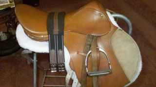 Rossi y Caruso English saddle stirrups leather irons saddle pad and