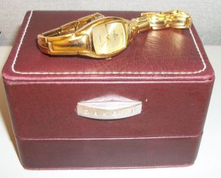  Dakota Berenger Gold Watch