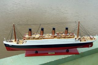 Titanic Vintage SHIP Handicraft Wooden Boat Model 33