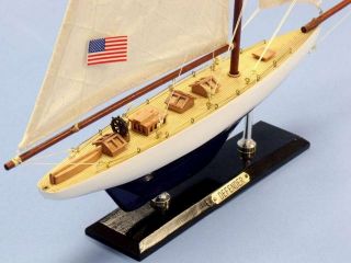 defender 16 sail boat model authentic model new