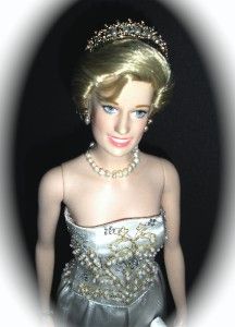Franklin Mint Princess Diana Doll Royal Portrait Gown