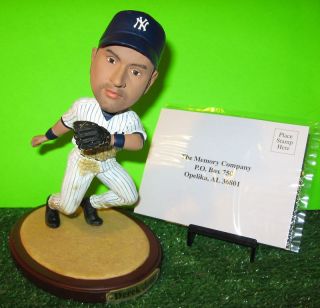 Derek Jeter New York Yankees 2002 Memory Co LLC field dirt bobblehead