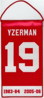 Steve Yzerman Detroit Red Wings Mini Retirement Banner