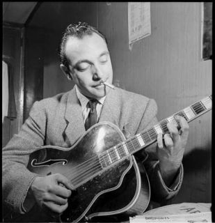  Guitar Prev Owned by Fred Guy 1940s Pic with Django Reinhardt