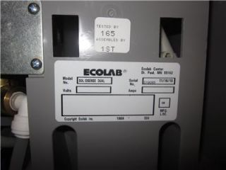 Ecolab Kay Solidsense Dual Q Dispenser Sink Cleaning and Sanitation