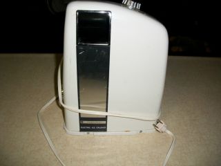 RARE 1960s Vintage Penncrest Electric Ice Crusher White
