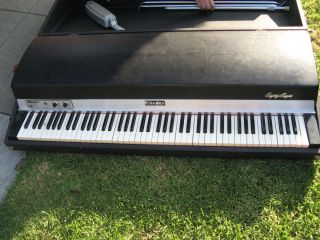 Vintage Fender Rhodes Eighty Eight 88 Key Electric Piano Stage Model