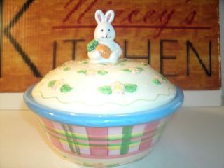 EASTER CERAMIC BOWL WITH LID BUNNY RABBIT FANNIE MAY CANDY DISH