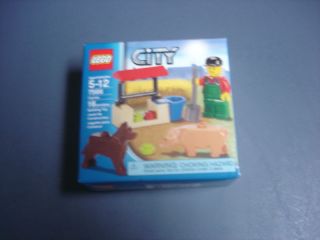  Lego Set 7566 City Farmer New