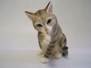Tabby Washing Country Artists Cat Figurine 01630