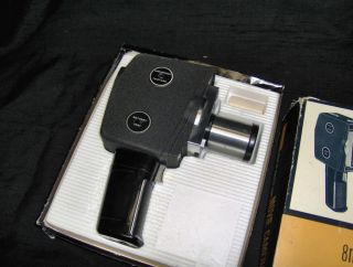 VINTAGE WINDUP Wards 8mm MOVIE CAMERA FILM WORKS GREAT COND.(Electric