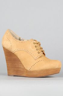 Seychelles The Case Closed Shoe in Tan