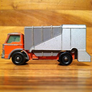 Vintage Matchbox Series No 7 Refuse Truck Made in England by Lesney