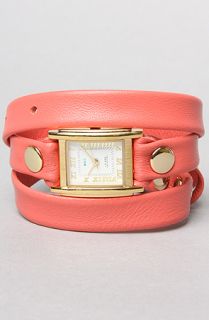 La Mer The Gold Square Case Wrap Watch in Coral