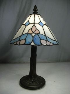 Stained Glass Lamp Tree Trunk Quoizel Fleur de Lis Tiffany Slag Glass
