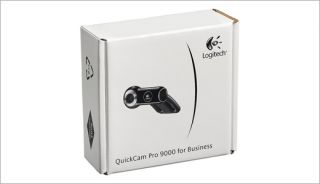  box as pictured. Includes all accessories and software, just like the