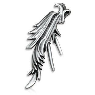 Final Fantasy Crisis Core Wing Feathers Black Angel Necklace Pendant