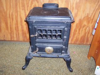 Small Franklin Type Woodburning Stove Bedroom Parlor