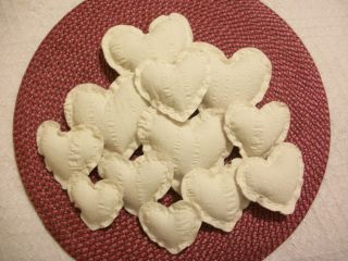 Primitive Decor Country Hearts Bowl Fillers Ornies Set of 12