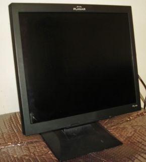 Planar PL1700 BK 17 LCD Flat Panel Computer Monitor VGA w Video Cable
