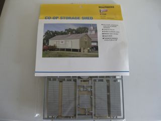 CO OP Storage Shed plastic model kit in N scale By Walthers 3230