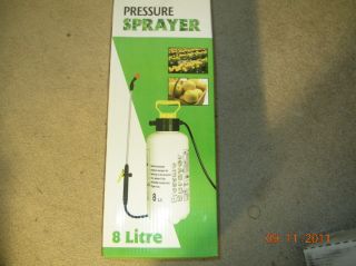 Pressure Sprayer 8 Litre 2 11 Gallon Lawn Garden New in Box