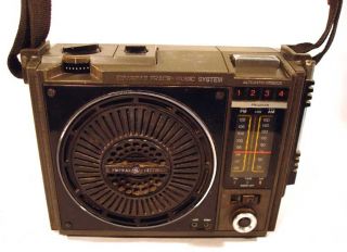 GE Portable Am FM 8 Track Cartridge Tape Player Radio A