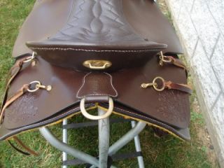 Up for Auction is a beautiful Western Trail Pleasure GAITED saddle.
