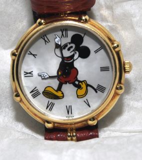  Gerald Genta Mickey Mouse Disney 18K Gold Mother of Pearl Watch