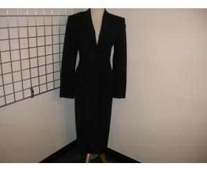 GIANFRANCO FERRE black 100% virgin wool long blazer jacket. Closes in