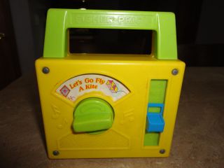  1978 * FISHER PRICE * MUSIC TOY RADIO MUSICAL LETS GO FLY A KITE 791