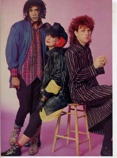  Twins Mini Poster 1985 Full Page Pin Up Kevin Godley LOL Creme