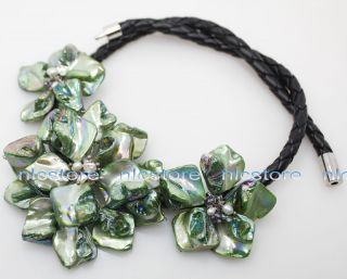 Green Shell Flower Pendant Pearl Necklace Mother of Pearl 17 Fashion