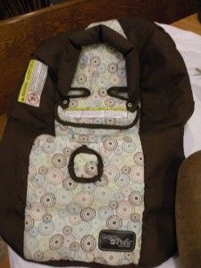 GRACO Pedic SNUGRIDE 22 Infant Car Seat COVER Circle Pattern w/ extras