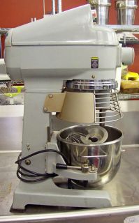 Used Globe SP10 10 Quart Mixer Includes Whip Beater Bowl Guard Good