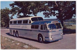 Greyhound Bus Super Scenicruiser 2 Postcard