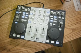  Hercules DJ Steel MIDI Controller